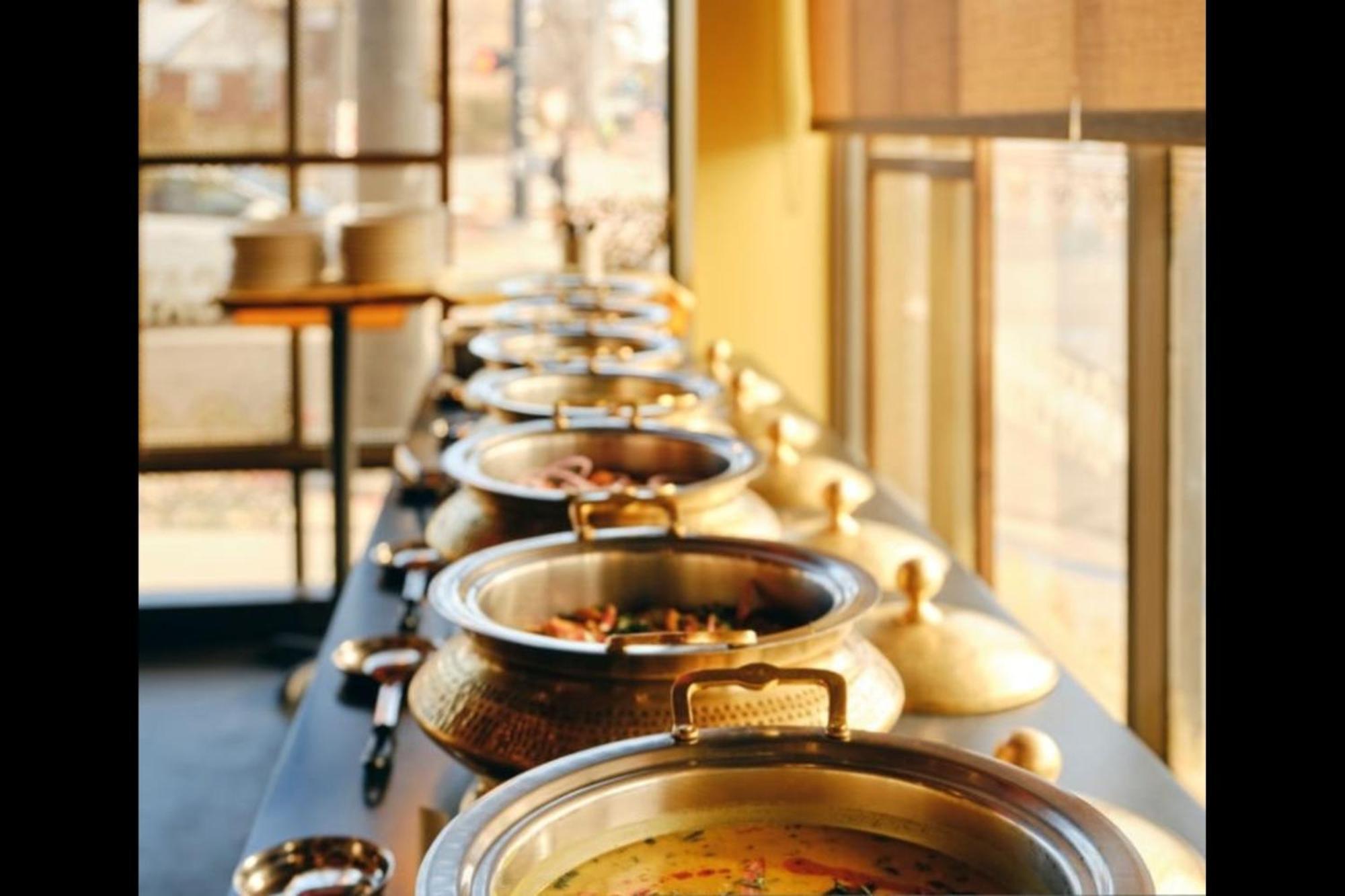 Fabhotel La Serene Bnb- Ashok Vihar 뉴델리 외부 사진